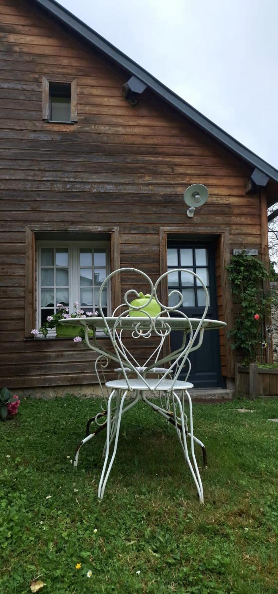 A Deux Bed & Breakfast *